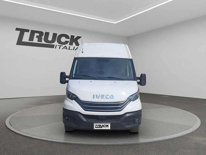 Usata Iveco Daily 175 CV (128 kW) 2022 Bianco Furgone
