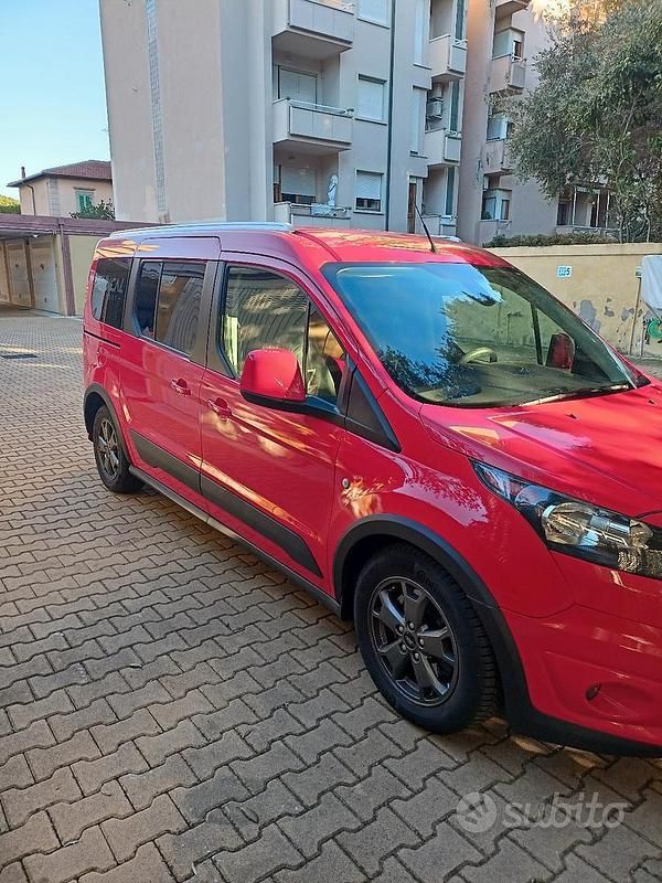 Usata Ford Tourneo 2016 Rosso Berlina