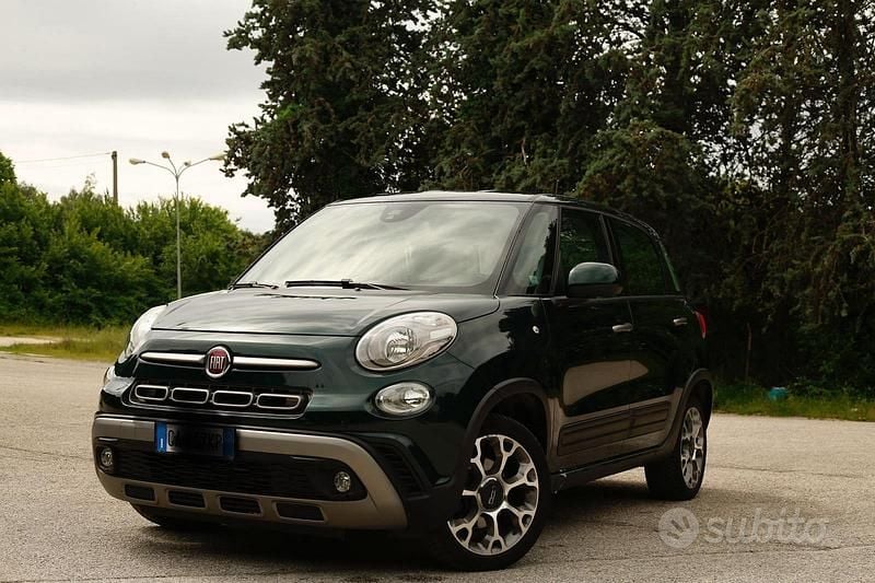 Verde Usata 2020 Fiat 500L Cross Monovolume | 11.000 € - Immagine 1/4