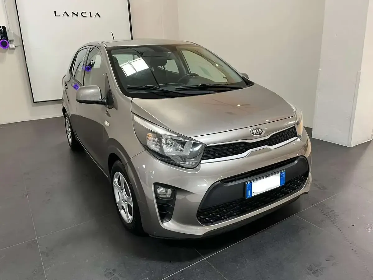 Usata Kia Picanto 65 CV (47 kW) 2019 Grigio Utilitaria