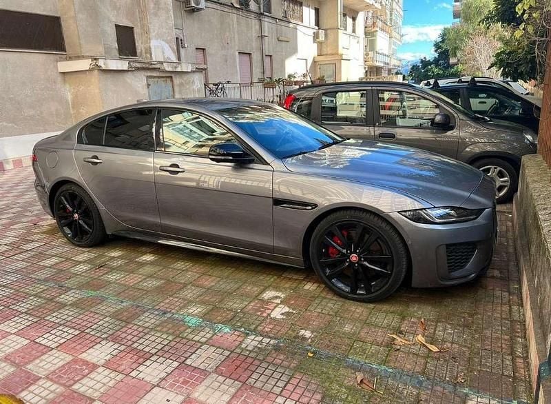 Usata Jaguar XE R-Dynamic 204 CV (150 kW) 2023 Berlina
