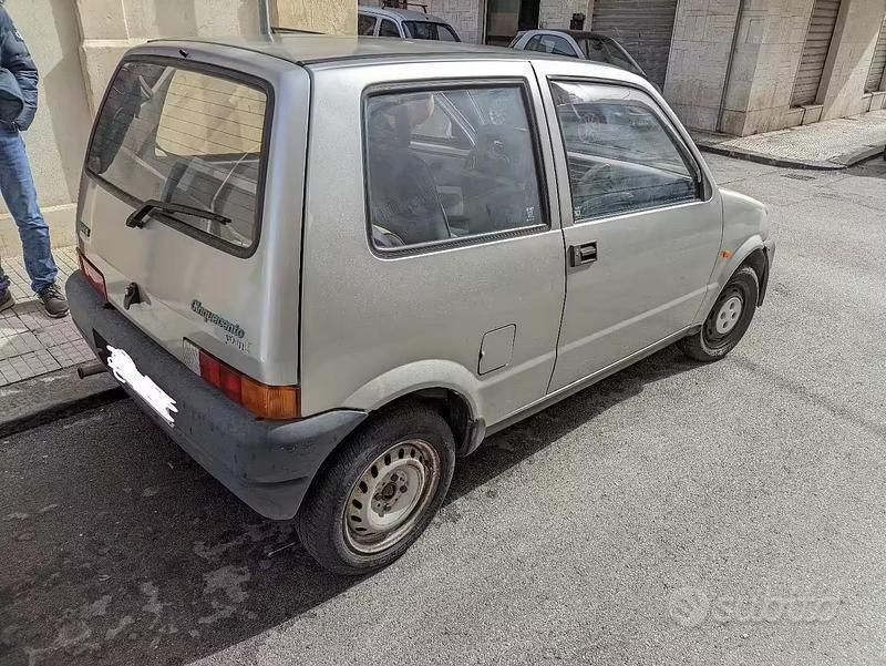 Käytetty Fiat Cinquecento Young 39 HP (28 kW) 1997 Harmaa Viistoperä