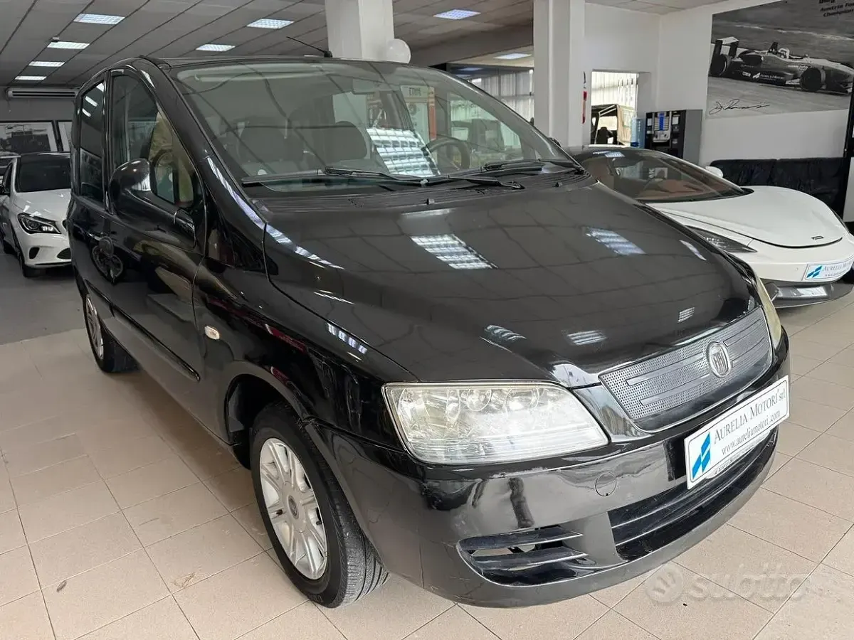 Usata Fiat Multipla Dynamic 103 CV (75 kW) 2010 Nero Monovolume