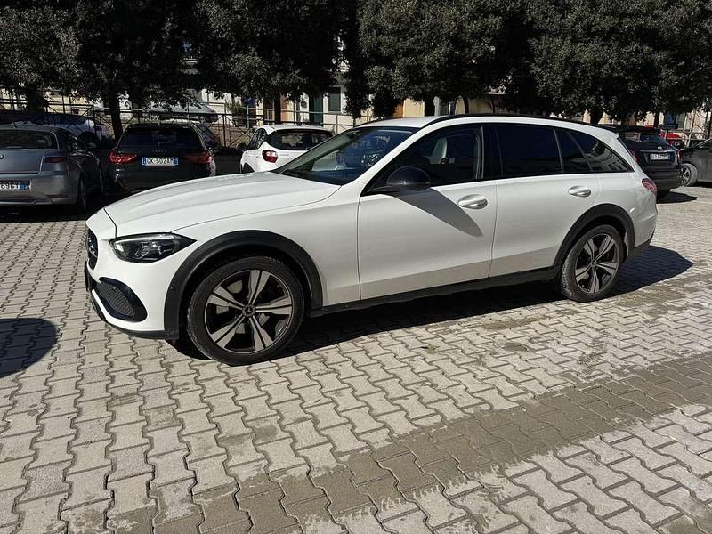 Usata Mercedes C220 200 CV (147 kW) 2023 Bianco Station wagon