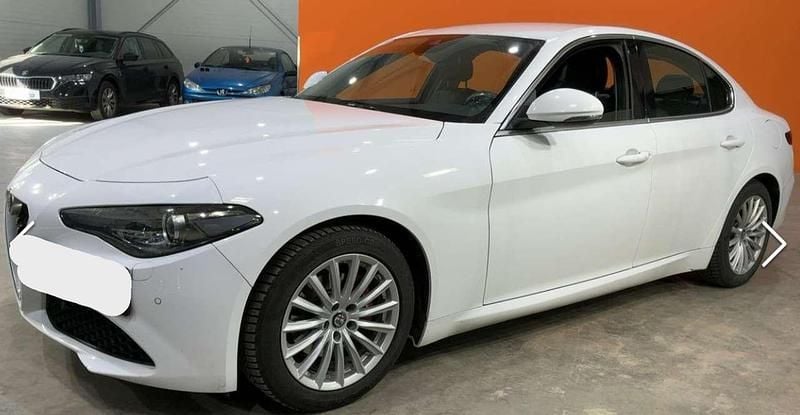 Usata Alfa Romeo Giulia Super 200 CV (147 kW) 2017 Bianco Berlina