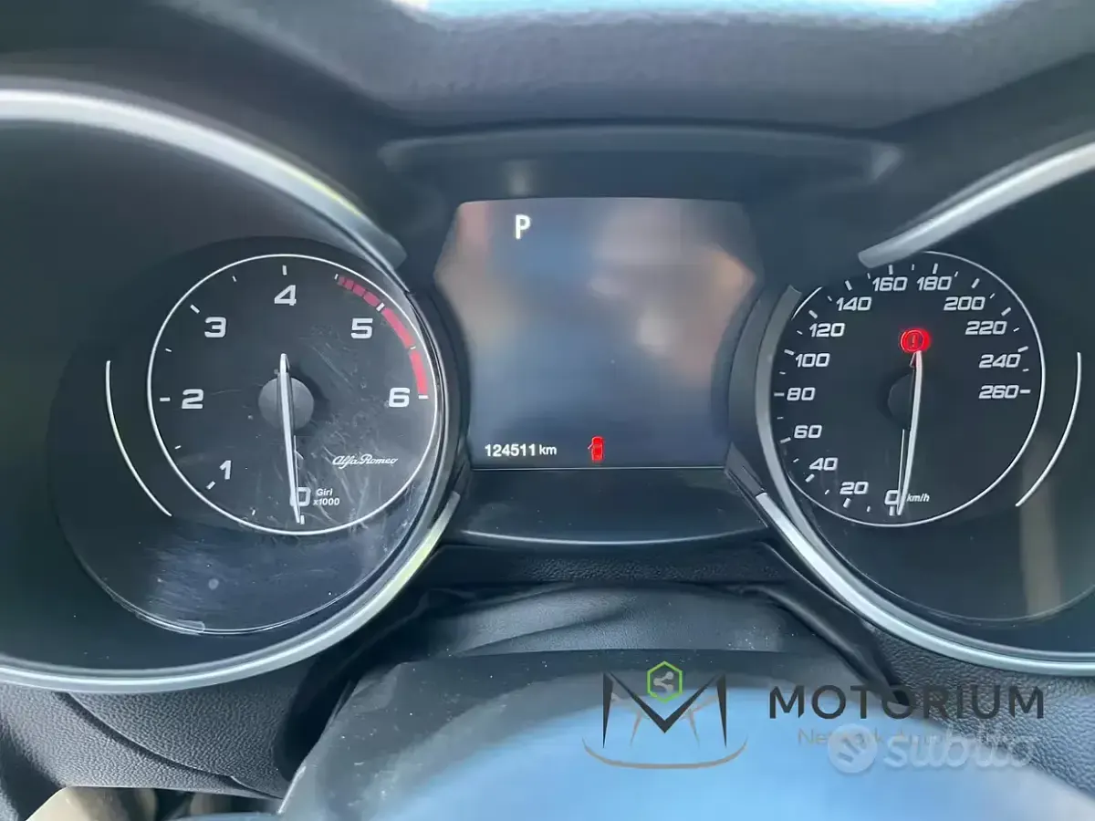 Usata Alfa Romeo Stelvio 190 CV (139 kW) 2018 Bianco SUV
