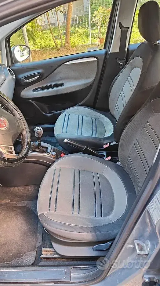 Usata Fiat Punto Evo 95 CV (69 kW) 2011 Grigio Utilitaria