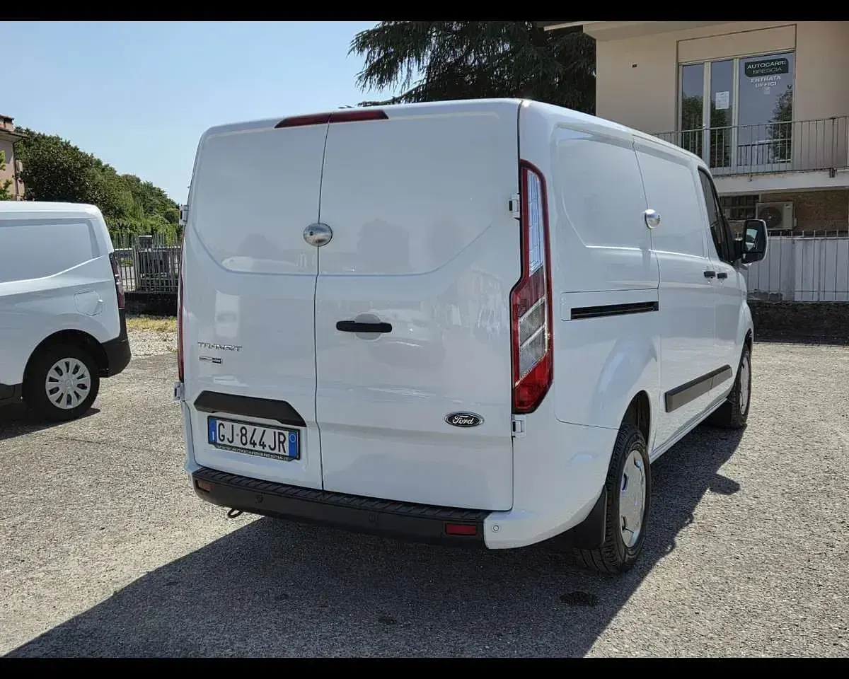 Usata Ford Transit Custom Trend 131 CV (96 kW) 2022 Bianco Furgone