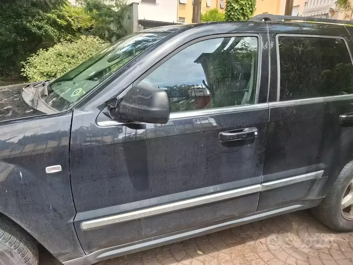 Usata Jeep Grand Cherokee 218 CV (160 kW) 2007 Nero SUV