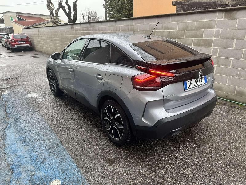 Usata Citroën e-C4 Shine 100 kW (136 CV) 2021 Argento Berlina