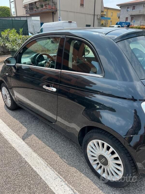 Usata Fiat 500 Lounge 69 CV (50 kW) 2009 Nero Utilitaria