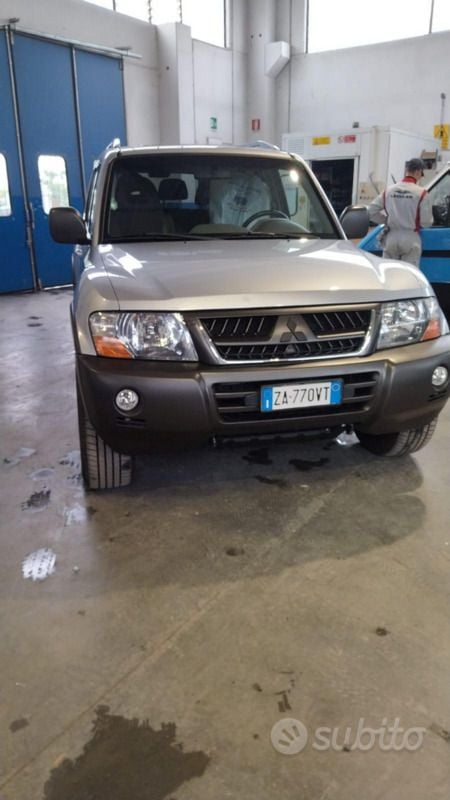 Usata Mitsubishi Pajero 165 CV (121 kW) 2007 Grigio SUV