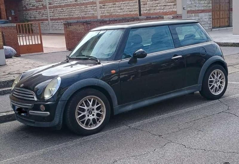 Usata Mini One D 75 CV (55 kW) 2005 Utilitaria
