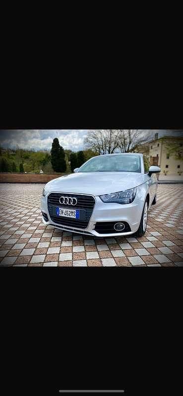 Usata Audi A1 Attraction 105 CV (77 kW) 2011 Utilitaria