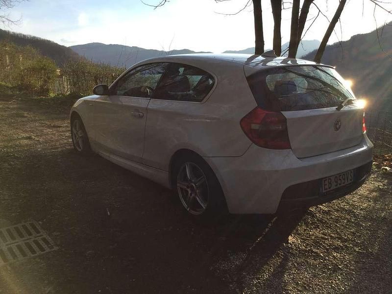 Usata BMW 116 M Sport 116 CV (85 kW) 2009 Bianco Utilitaria