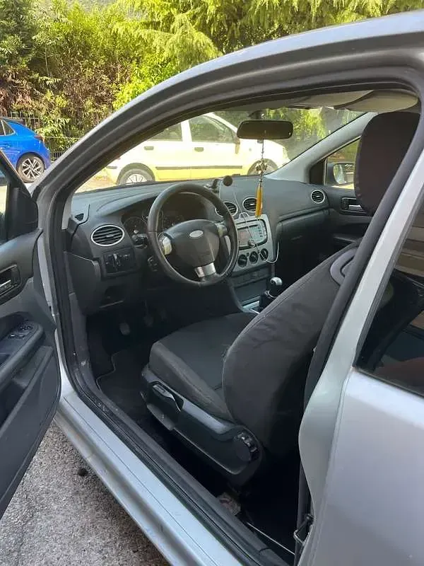 Usata Ford Focus 90 CV (66 kW) 2007 Berlina