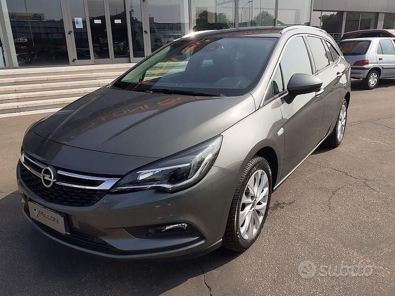 Usata Opel Astra Innovation 110 CV (80 kW) 2018 Antracite Station wagon