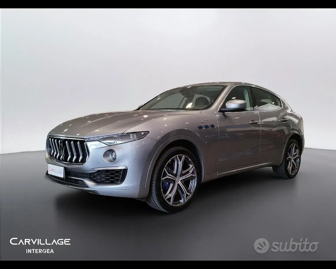 Usata Maserati Levante 330 CV (242 kW) 2022 Grigio SUV