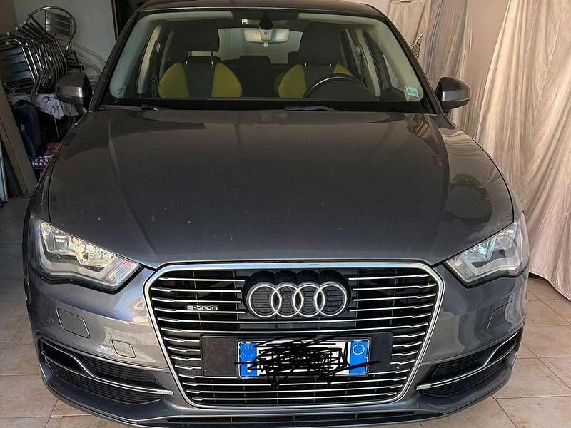 Usata Audi e-tron Ambition 150 CV (110 kW) 2016 Grigio SUV