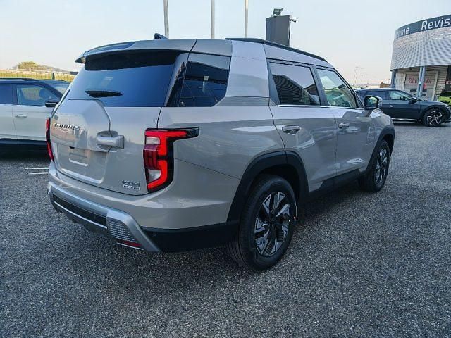 Nuova Ssangyong (KGM) Torres 204 CV (150 kW) 2025 Beige pastello SUV