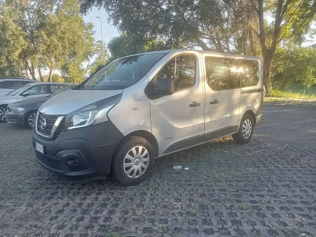 Usata Nissan NV300 145 CV (106 kW) 2018 Beige Furgone