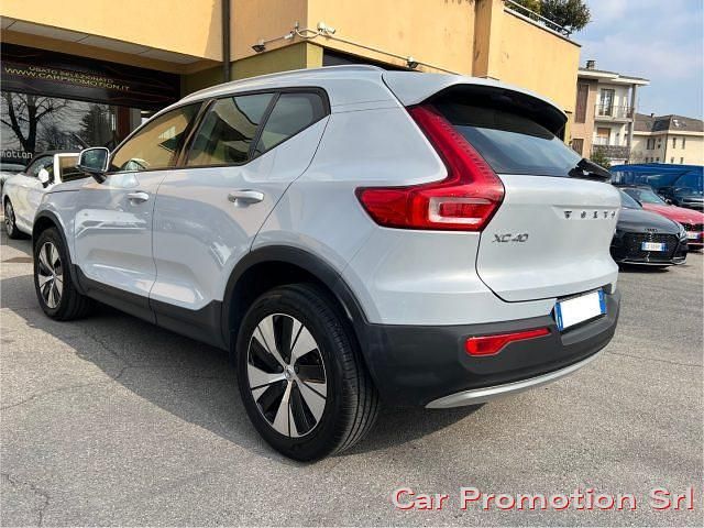 Usata Volvo XC40 Business Edition 150 CV (110 kW) 2020 Bianco SUV