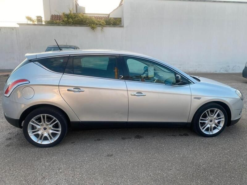 Usata Lancia Delta S 165 CV (121 kW) 2009 Grigio Utilitaria