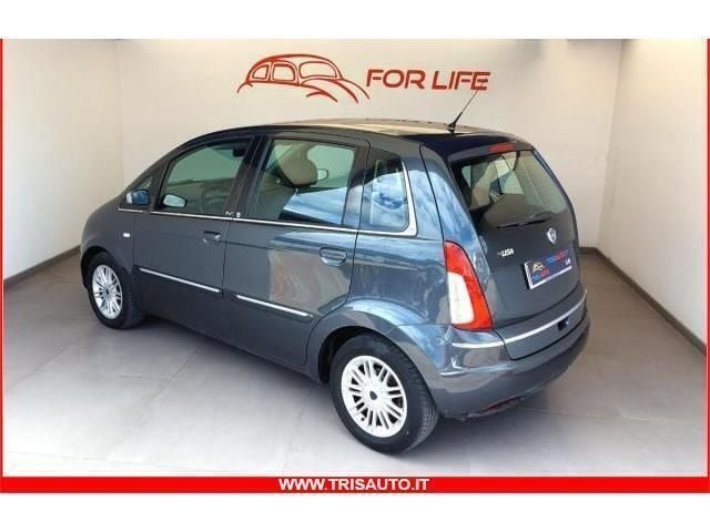 Usata Lancia Musa 121 CV (88 kW) 2008 Grigio scuro Monovolume