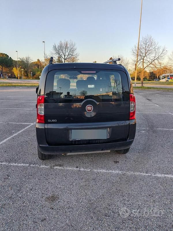 Usata Fiat Qubo Trekking 77 CV (56 kW) 2010 Nero Monovolume