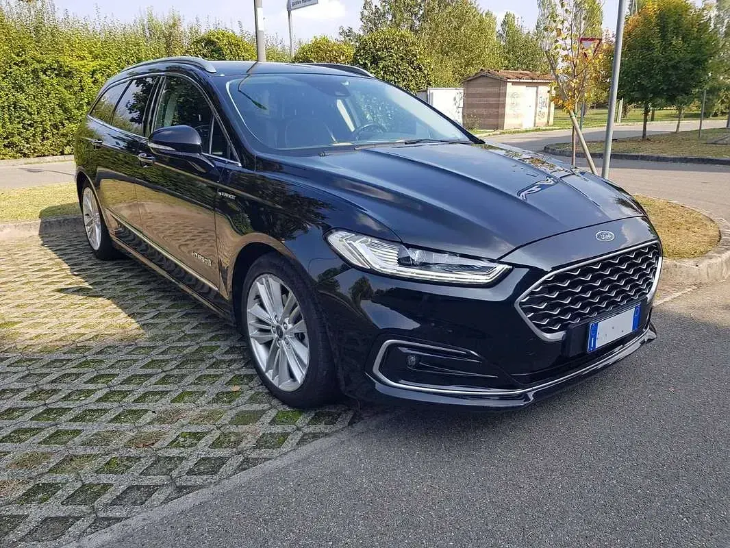 Usata Ford Mondeo Vignale 188 CV (138 kW) 2019 Nero Station wagon