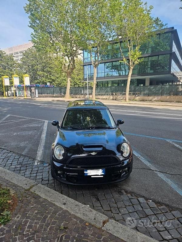 Usata Mini Cooper S 184 CV (135 kW) 2010 Nero Utilitaria