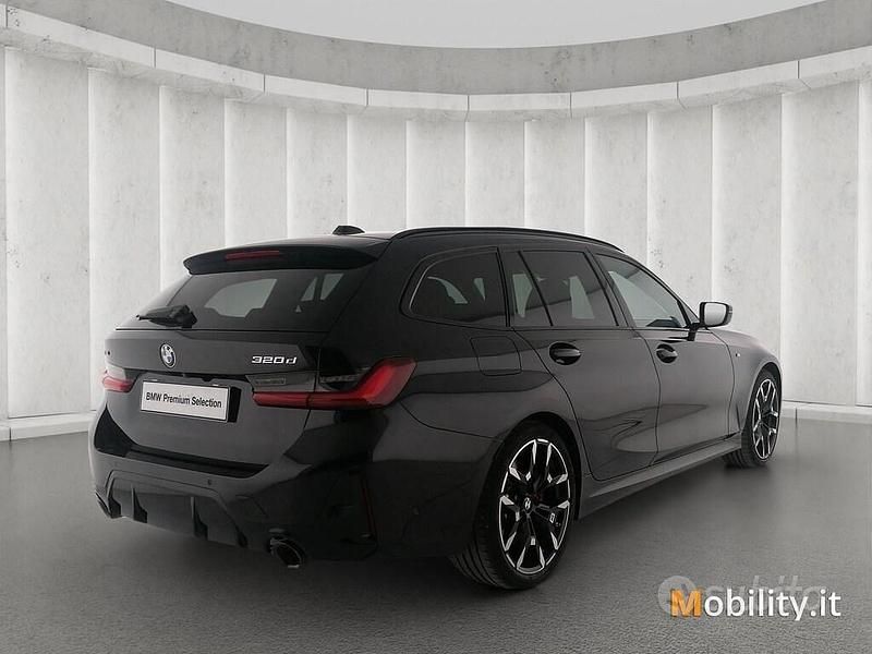 Usata BMW 320 M Sport 190 CV (139 kW) 2024 Nero Station wagon