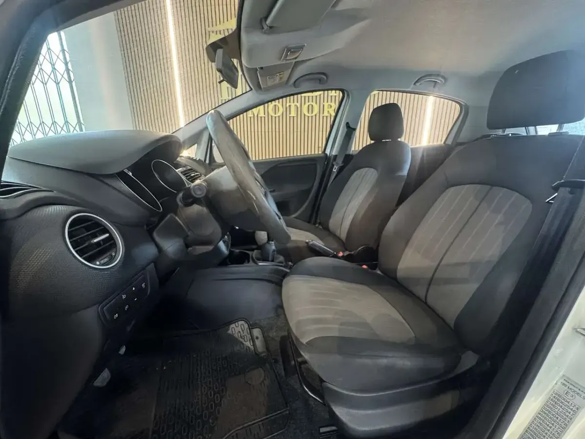 Usata Fiat Punto Street 95 CV (69 kW) 2017 Other Utilitaria