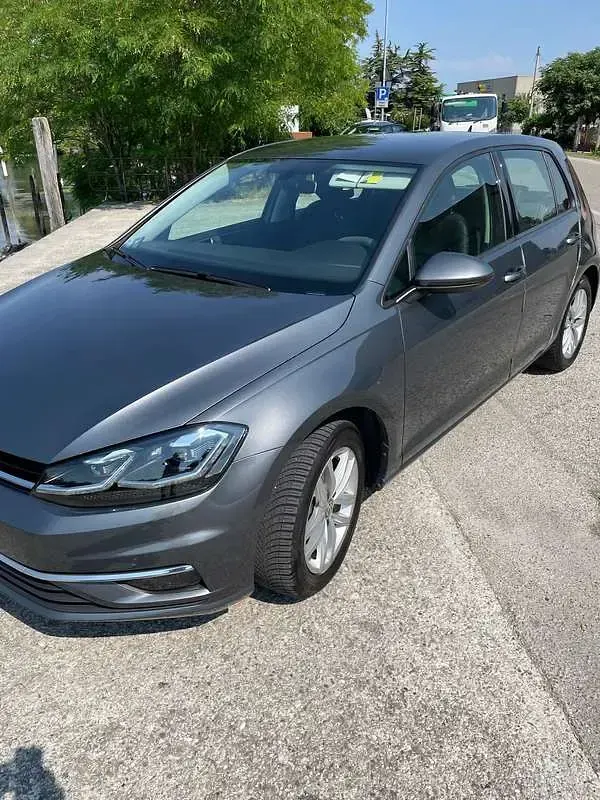 Usata VW Golf VII 150 CV (110 kW) 2020 Grigio Cabrio
