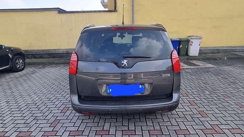 Usata Peugeot 5008 Allure 163 CV (119 kW) 2015 Monovolume
