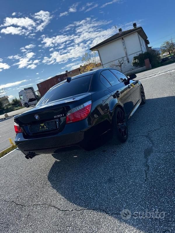 Usata BMW 530 M Sport 272 CV (200 kW) 2008 Blu Berlina