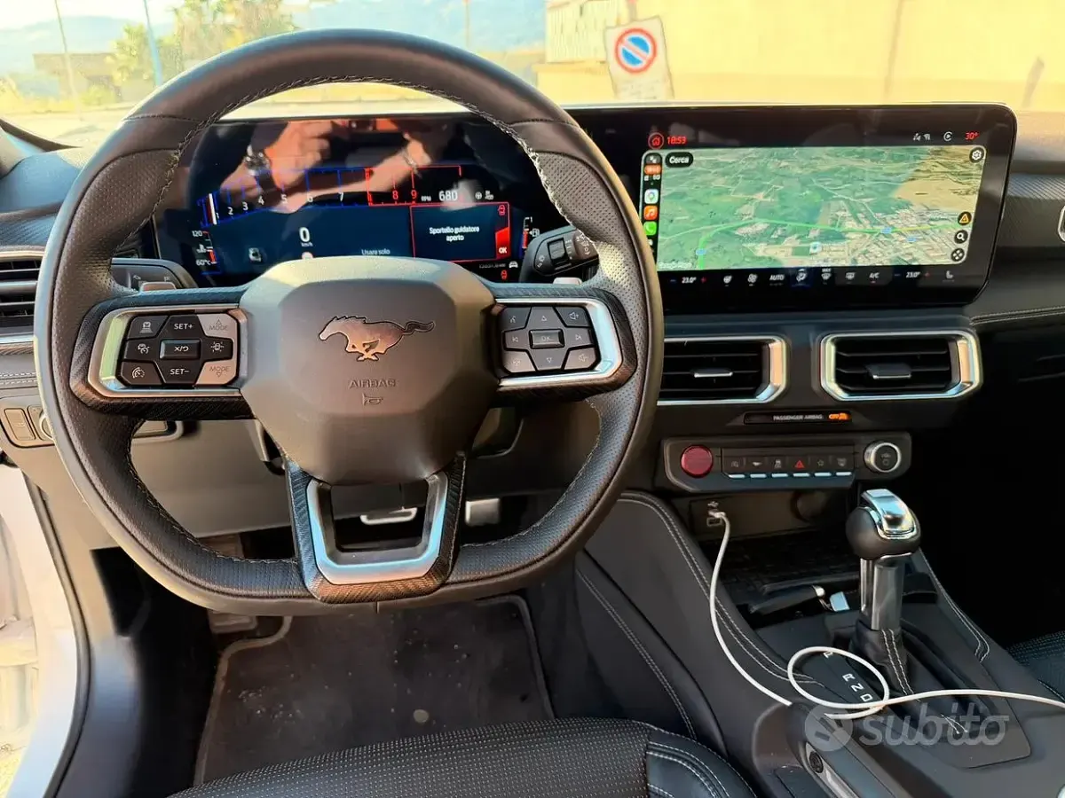 Usata Ford Mustang GT Fastback 446 CV (328 kW) 2025 Bianco Cabrio