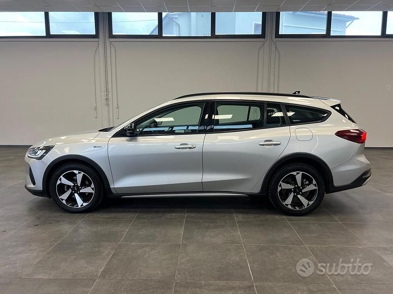 Usata Ford Focus Active 116 CV (85 kW) 2023 Grigio Station wagon