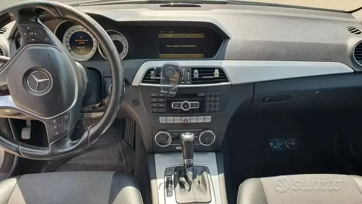 Begagnad Mercedes C220 2012 Grå Sedan