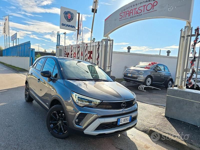 Grigio Usata 2022 Opel Crossland Design & Tech SUV | 12.900 € (Buon prezzo) - Immagine 1/4