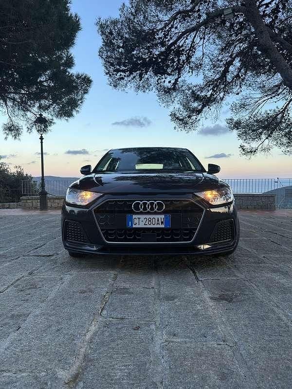 Usata Audi A1 Sportback Ambiente 116 CV (85 kW) 2021 Utilitaria