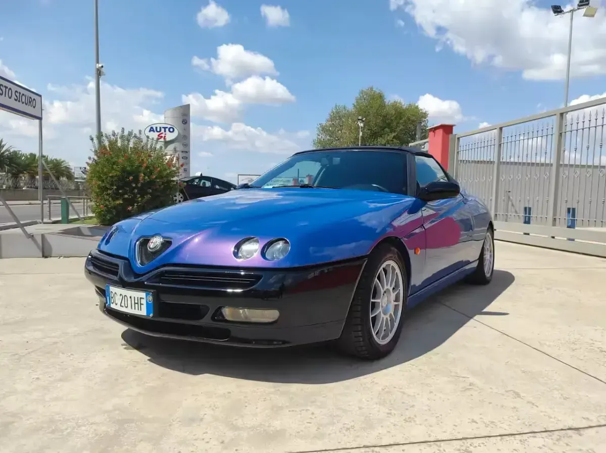 Usata Alfa Romeo Spider 144 CV (105 kW) 1999 Blu Cabrio