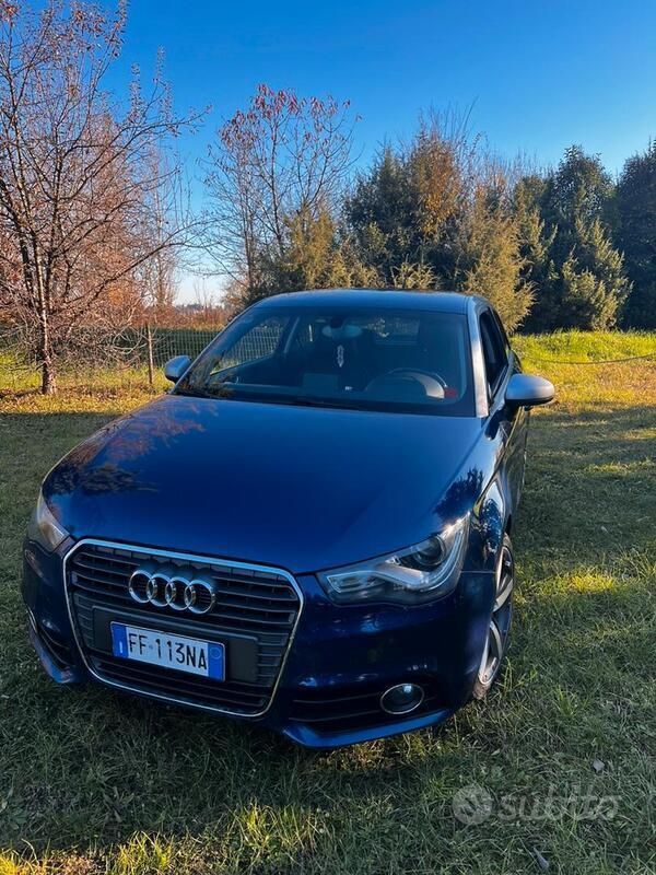 Usata Audi A1 82 CV (60 kW) 2012 Blu Utilitaria