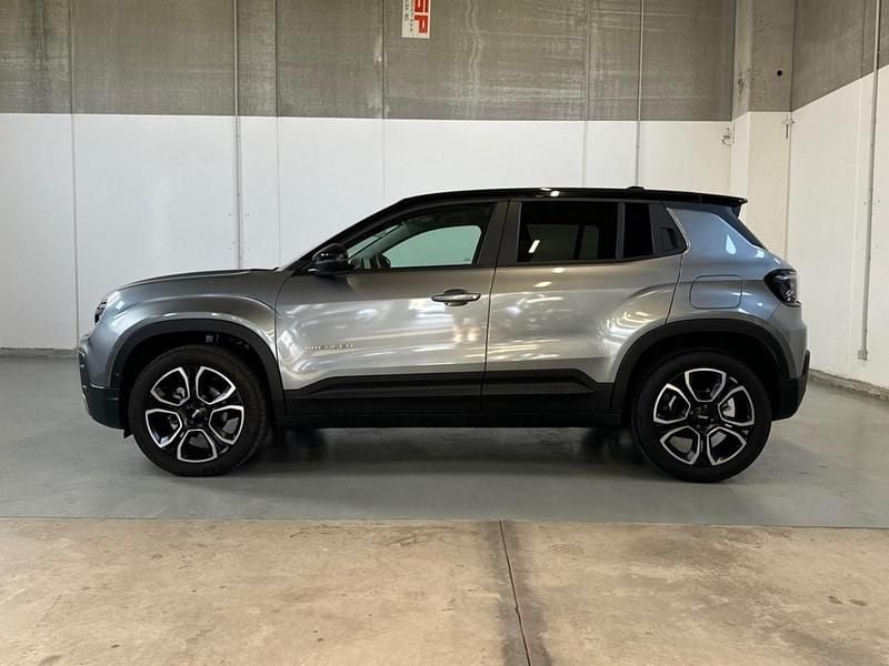 Usata Jeep Avenger Summit 101 CV (74 kW) 2024 Grigio SUV