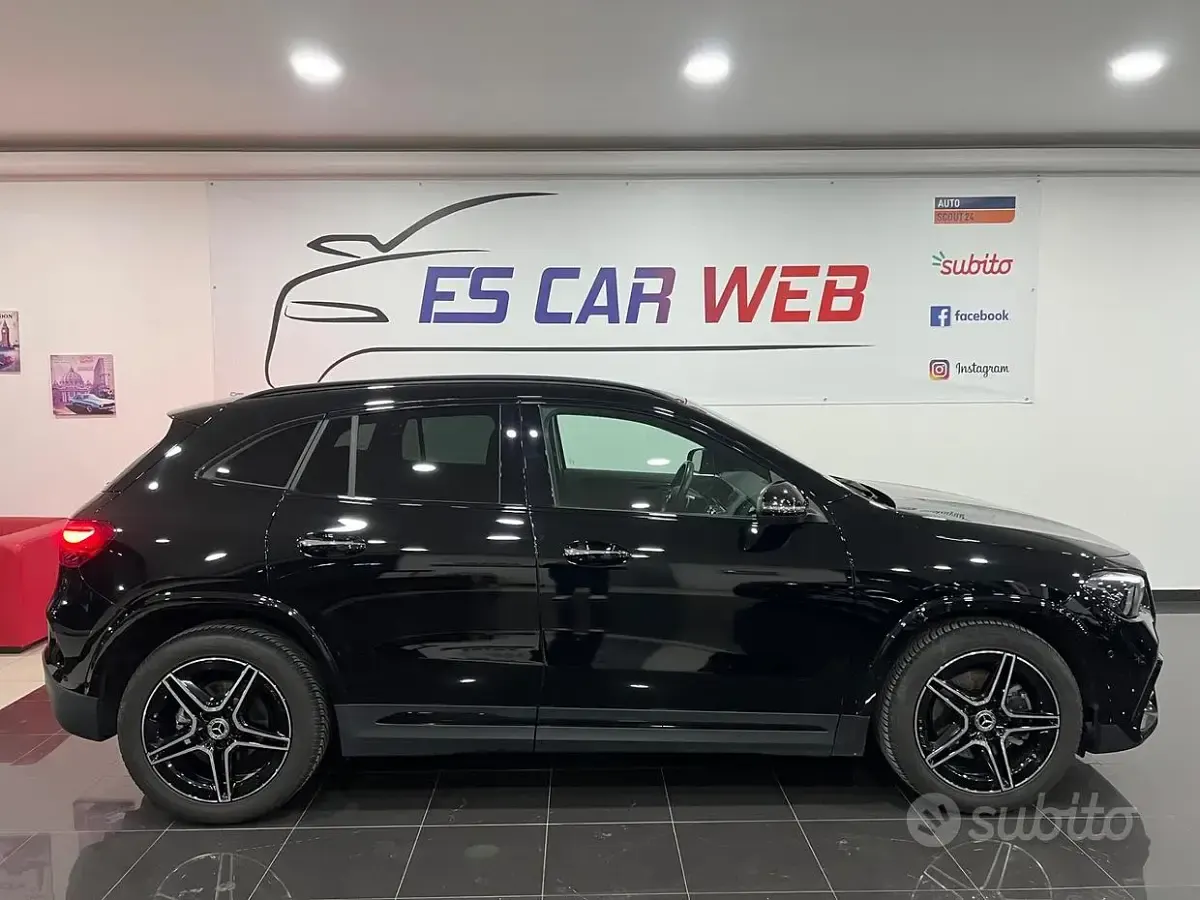 Usata Mercedes GLA200 AMG Line Premium 150 CV (110 kW) 2023 Nero SUV