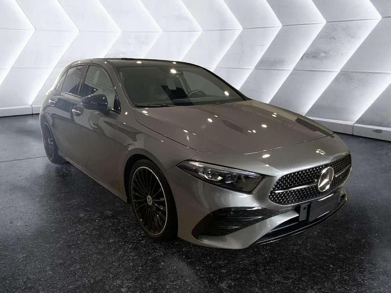 Usata Mercedes A200 AMG line 150 CV (110 kW) 2023 Grigio Utilitaria