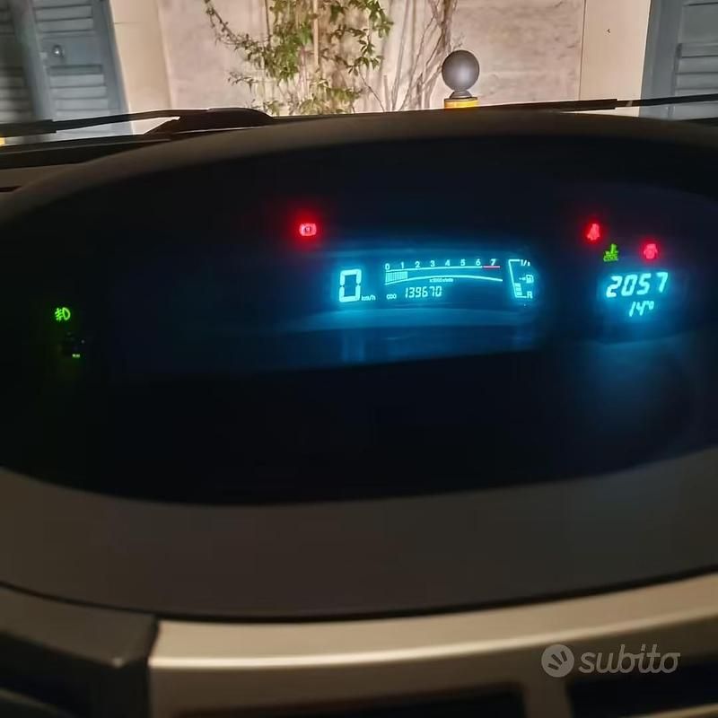 Usata Toyota Yaris 2008 Grigio Utilitaria