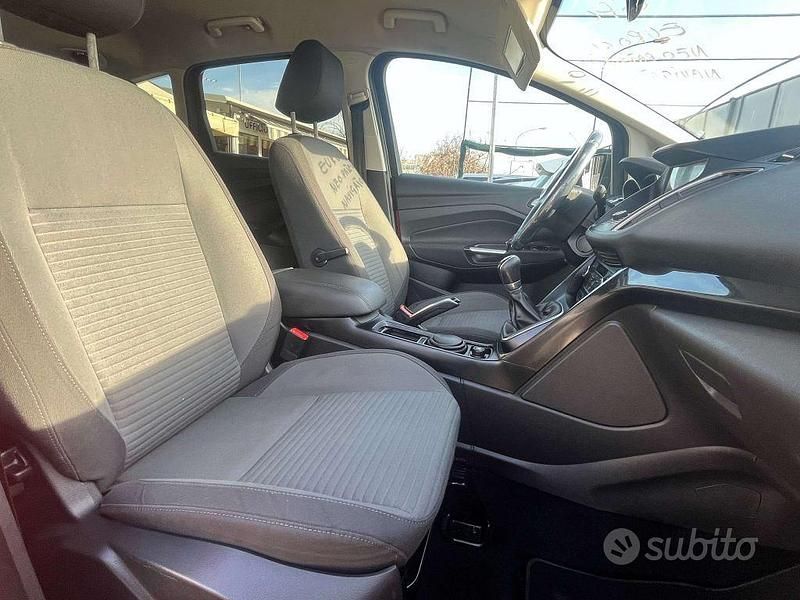 Usata Ford C-MAX 120 CV (88 kW) 2016 Rosso Monovolume