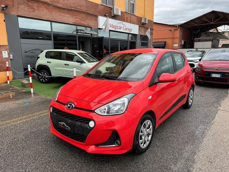 Usata Hyundai i10 Style 66 CV (48 kW) 2018 Rosso Utilitaria