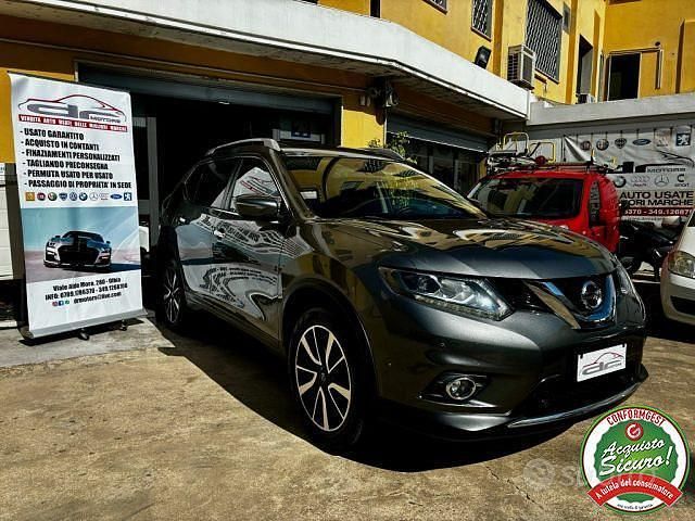 Usata Nissan X-Trail Tekna 131 CV (96 kW) 2016 Grigio scuro pastello SUV